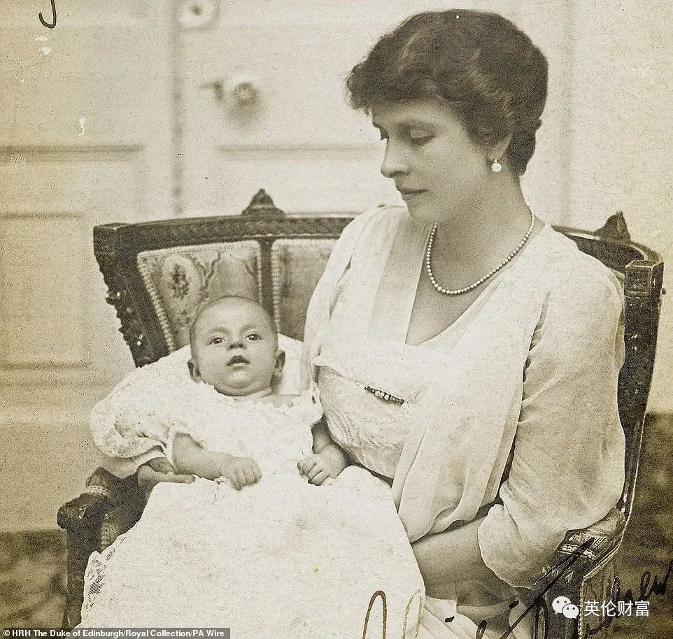 菲利普亲王有趣故事,女王菲利普亲王年轻时