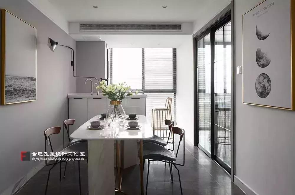 如今不流行照着样板房装了，电视剧才是潮流，配色高级美又正宗