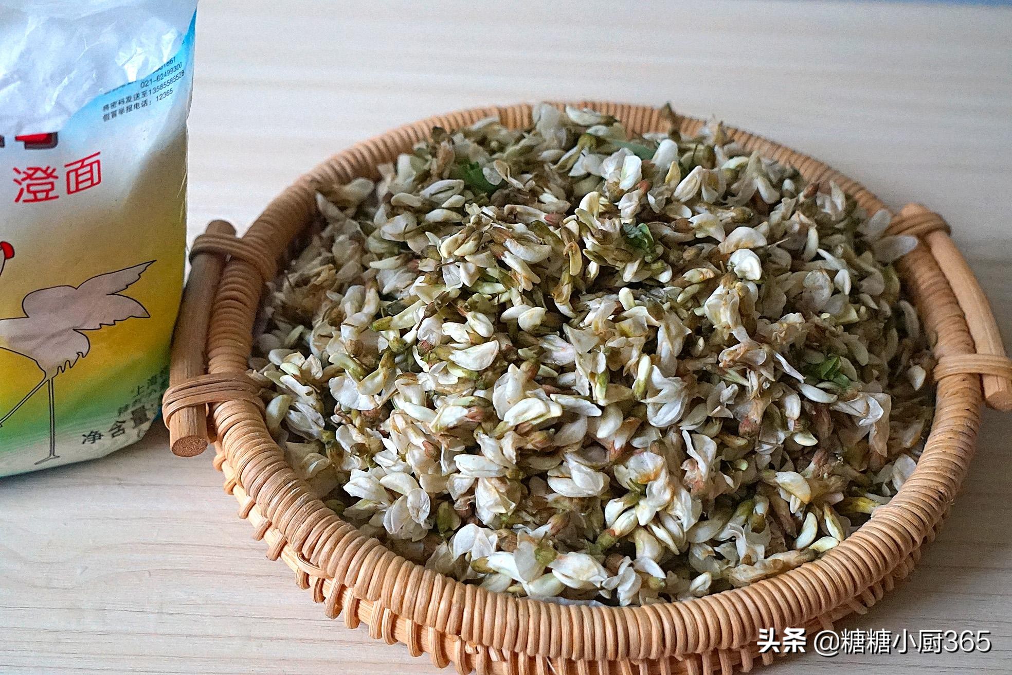 槐树花炒鸡蛋美味,槐树花蒸几分钟好吃