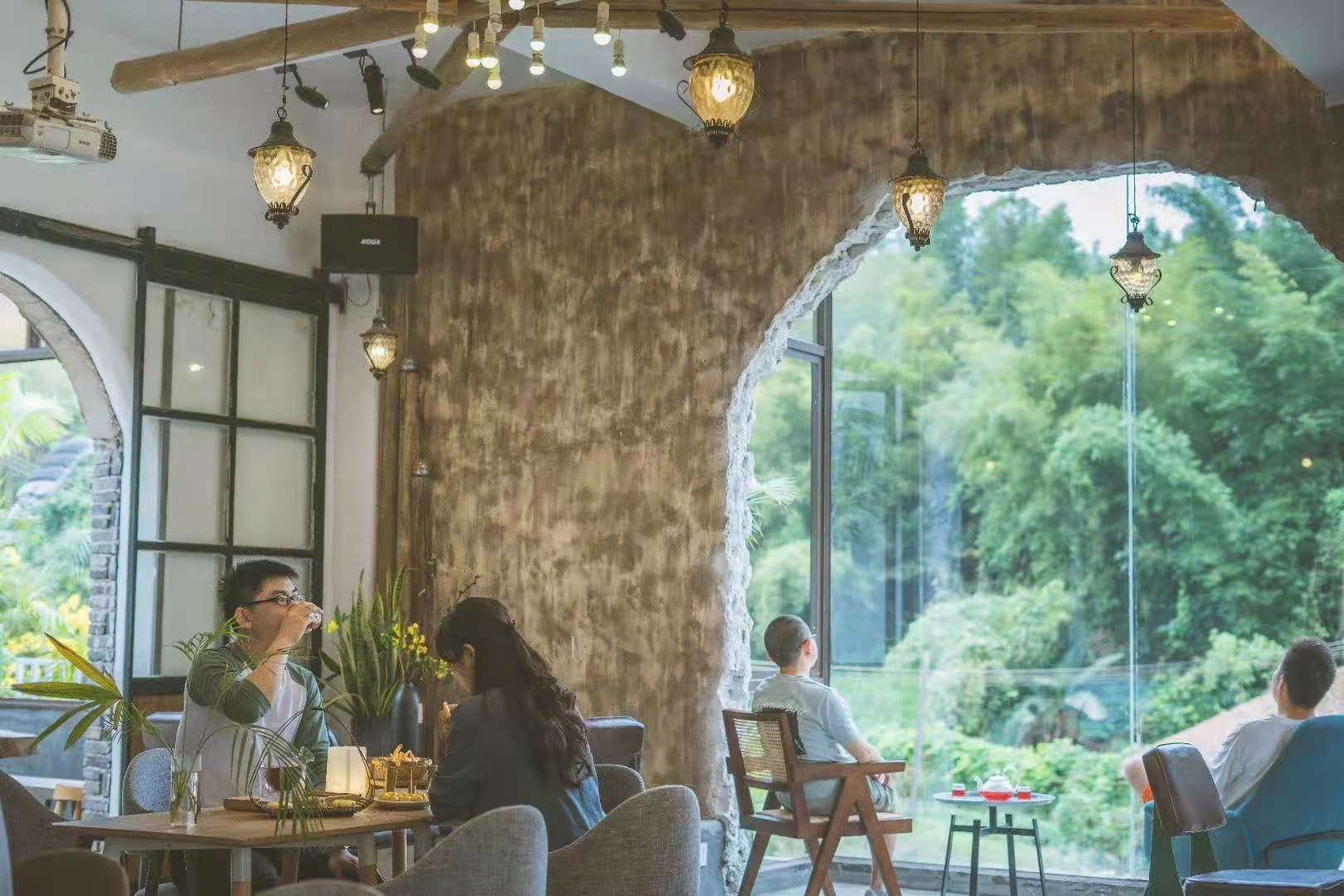 韶关丹霞山下绝美民宿,丹霞山邂逅阳光江畔度假民宿