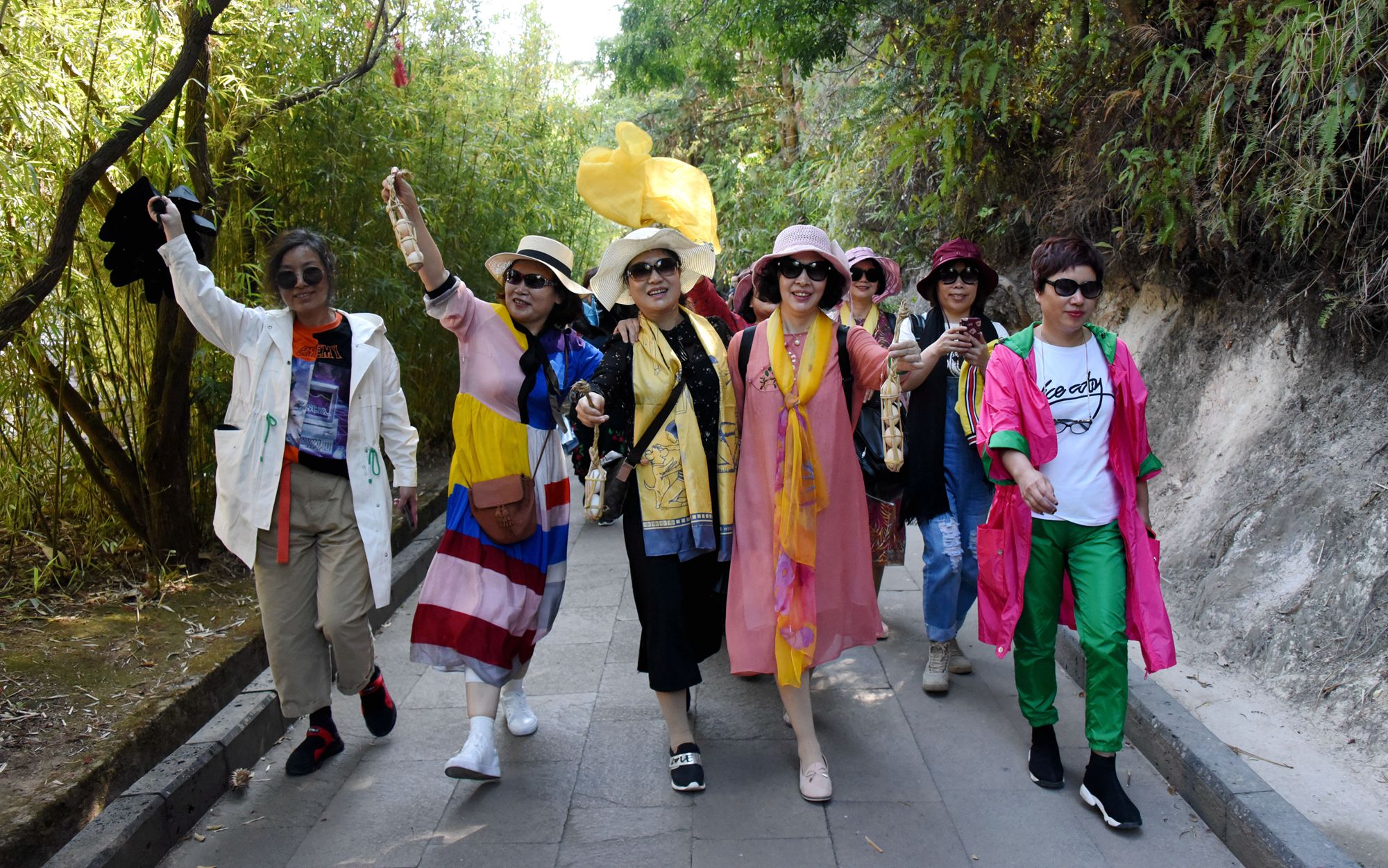 云南腾冲热海大滚锅风景,腾冲热海大滚锅景区攻略