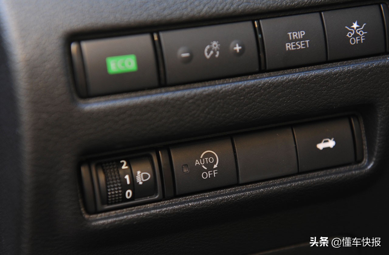 一箱油跑1000km有哪些车,一箱油跑100公里油量还是满格