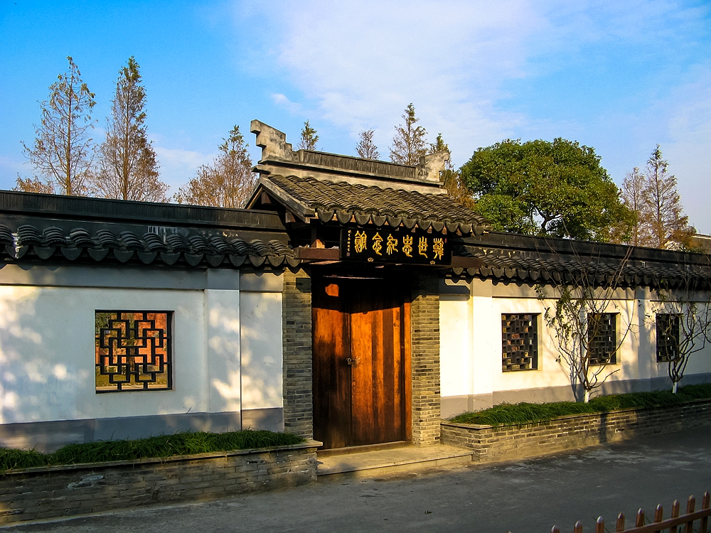 一座被人遗忘的乡村古宅,一座古村落