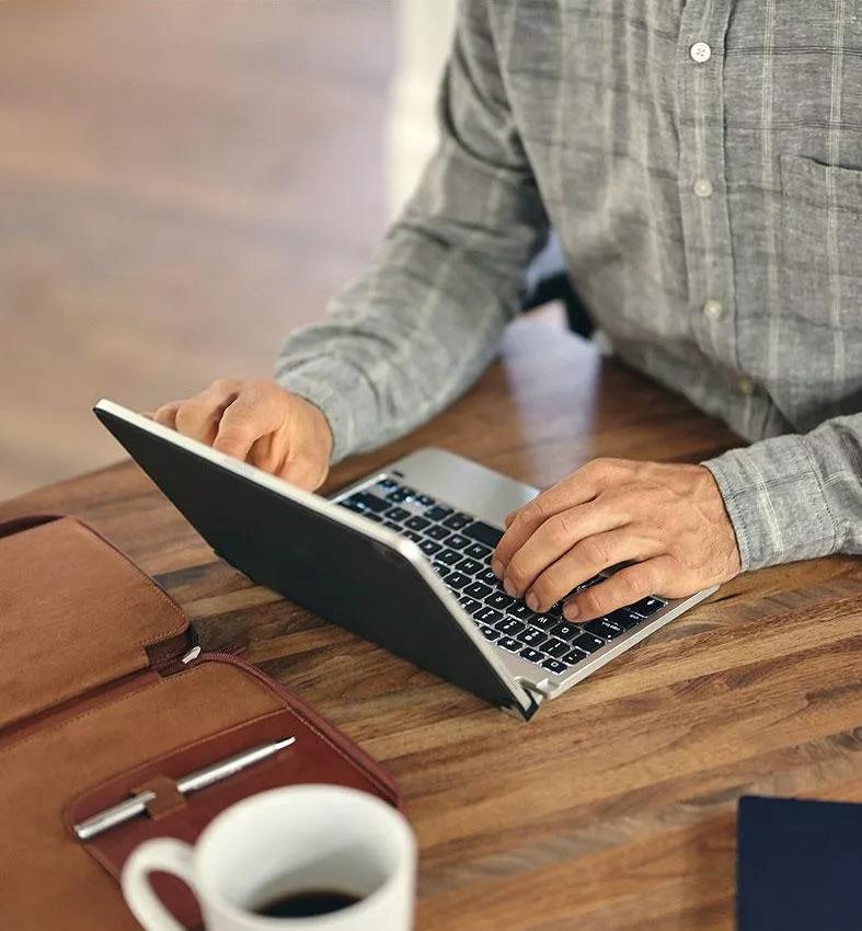 可拆卸可折叠移动键盘,小巧便捷折叠键盘