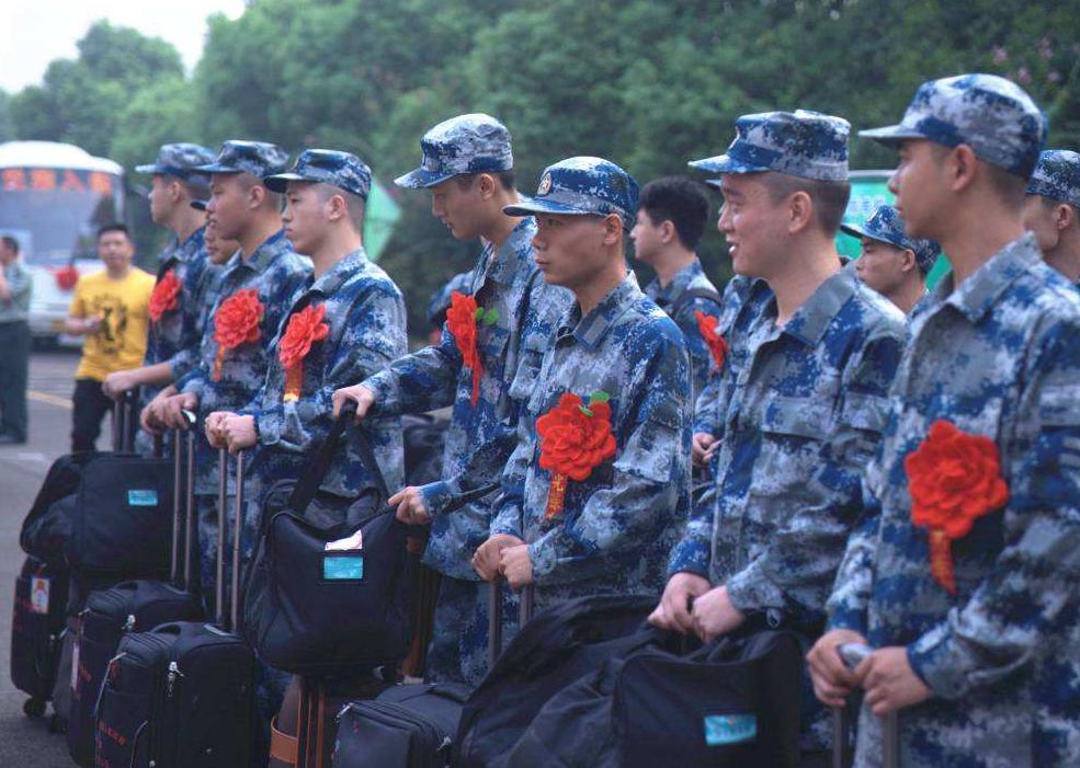 2020年征兵报名新政策你看了吗,在校征兵条件2021年标准和要求