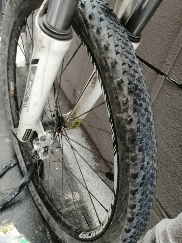 美利达克洛维90与美利达600哪个好,美利达公爵800和美利达公爵600