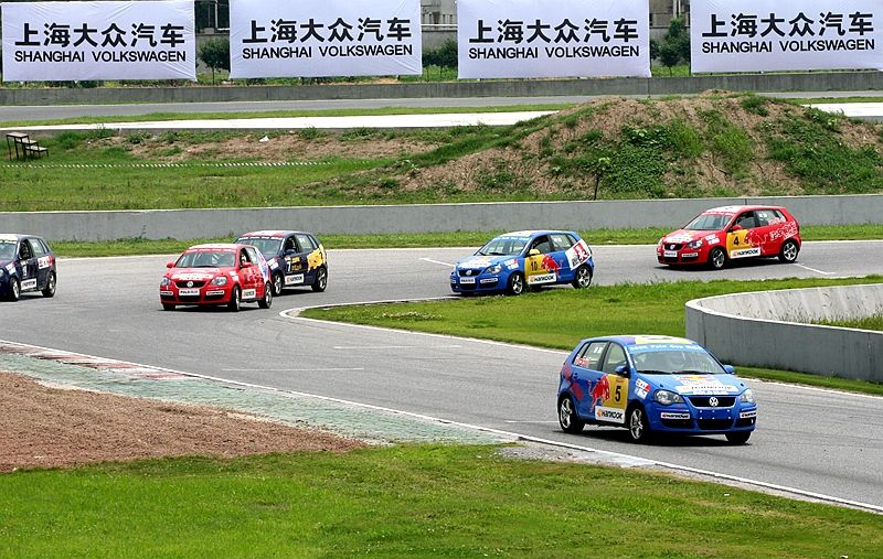 大众poloplus纵情乐活版,大众poloplus和飞度哪个好