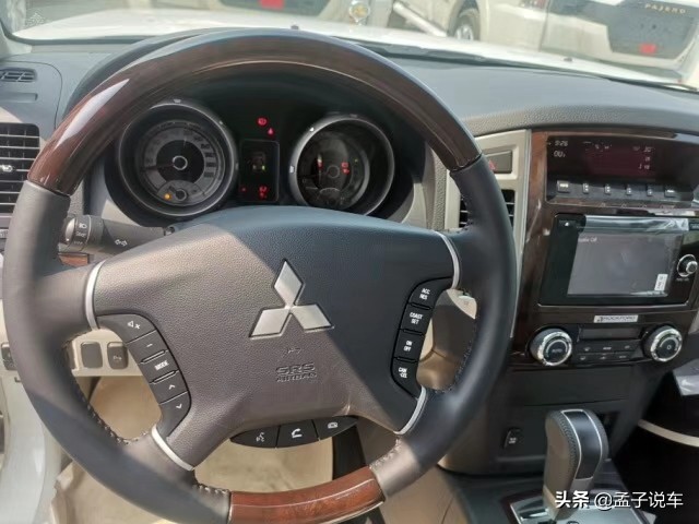 最新款帕杰罗v97顶配旗舰版,全款五万帕杰罗v73二手车