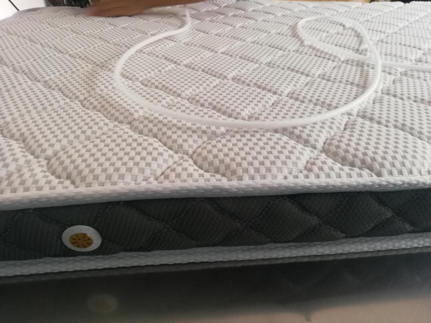 弹簧床垫与棕垫哪个环保,弹簧床垫和棕床垫哪种环保