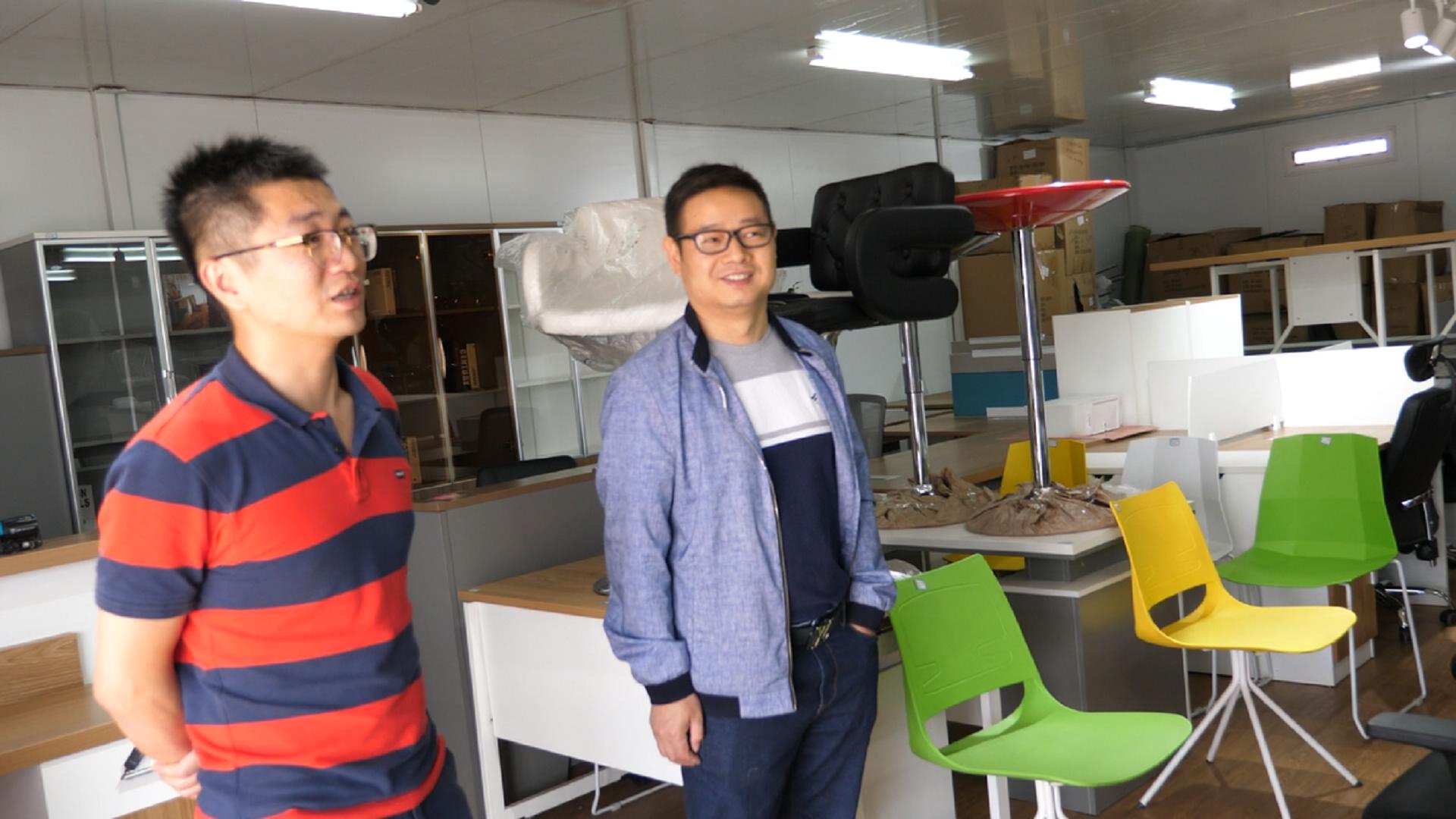 在非洲做生意一要命二求财,当它出问题,中国商人差点血本无归