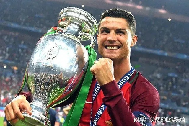 小白梅西vs齐祖大罗,大罗小罗梅西c罗谁最强