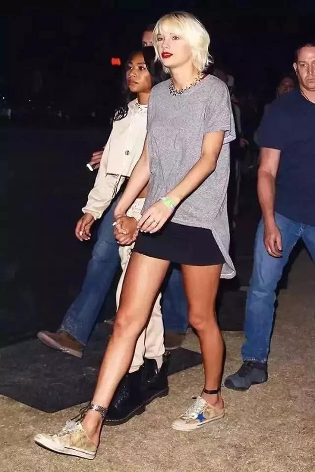 权志龙小雏菊反系鞋带绑法教学,权志龙反着系鞋带