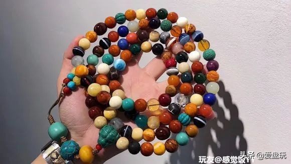 男青年戴什么手串比较合适,夏天到了男人戴这种手串才叫霸气