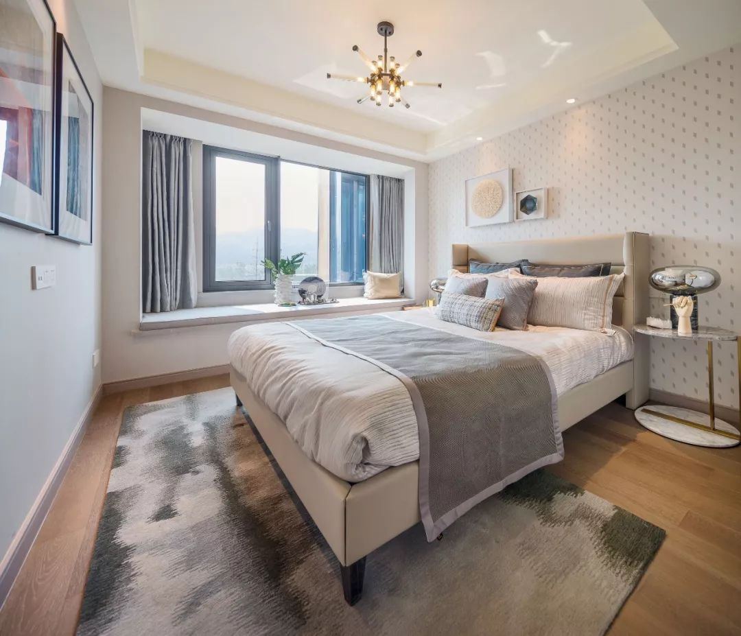 闭眼摇！最低中签率4.9%+地铁+滨江加持的湖景盘，最后一次上车