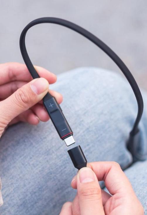 一款适合毕业旅行的耳机上手评测，快充这个功能我很喜欢