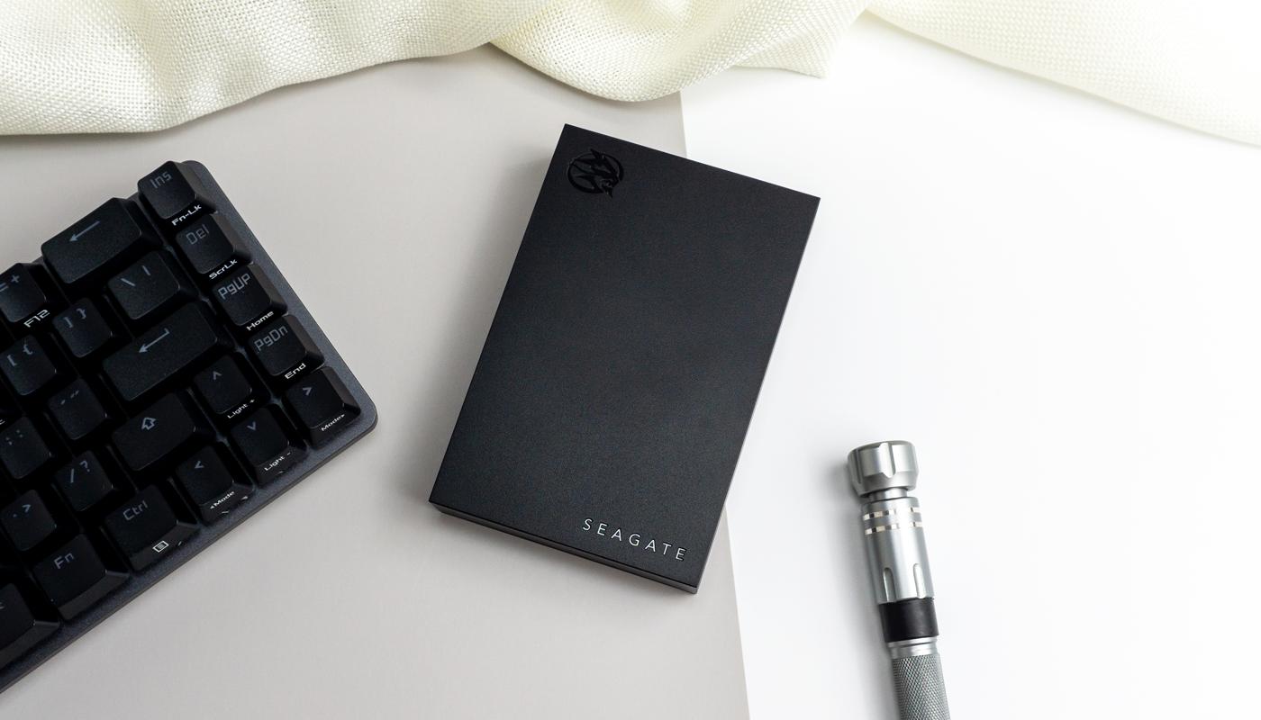 游戏宅理想桌面,电竞头戴式耳机rog棱镜s