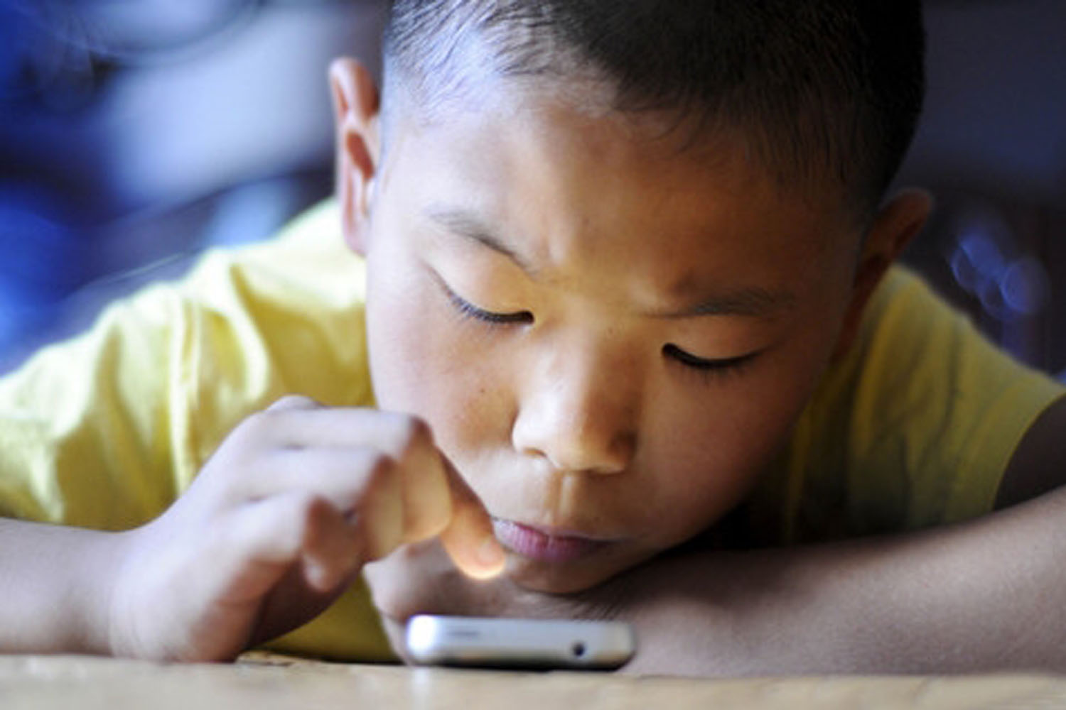 8岁孩子近视已经200度了怎么办,小孩8岁近视1800度怎么回事