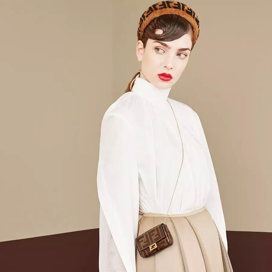 买一送一的背包,买一送一背法