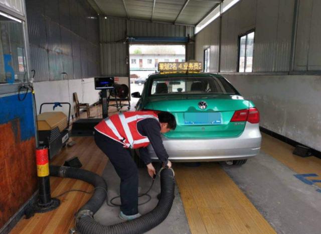 小车年检不合格了怎么办,汽车年检不及格怎么办