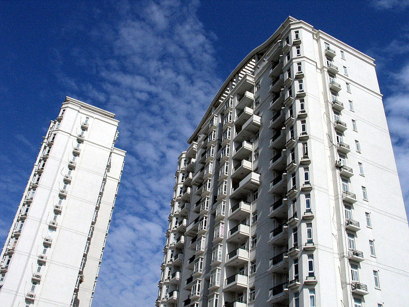 住房过剩了还能买吗,老百姓买不起房怎么办