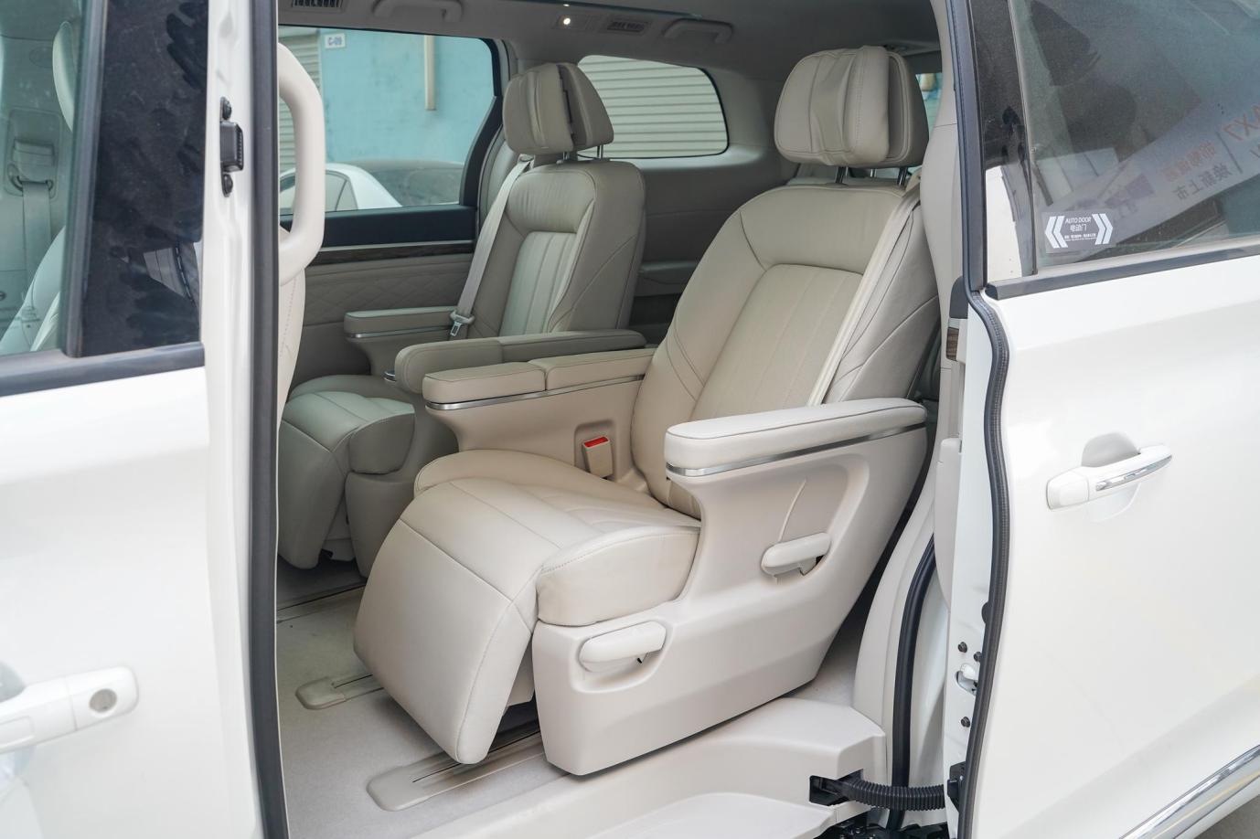 mpv排行榜前十名传祺gm8,选车合资suv