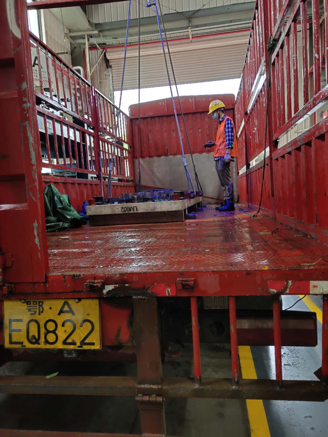 高顶9.6米高栏货车司机真实收入,轻卡货车司机工资多少