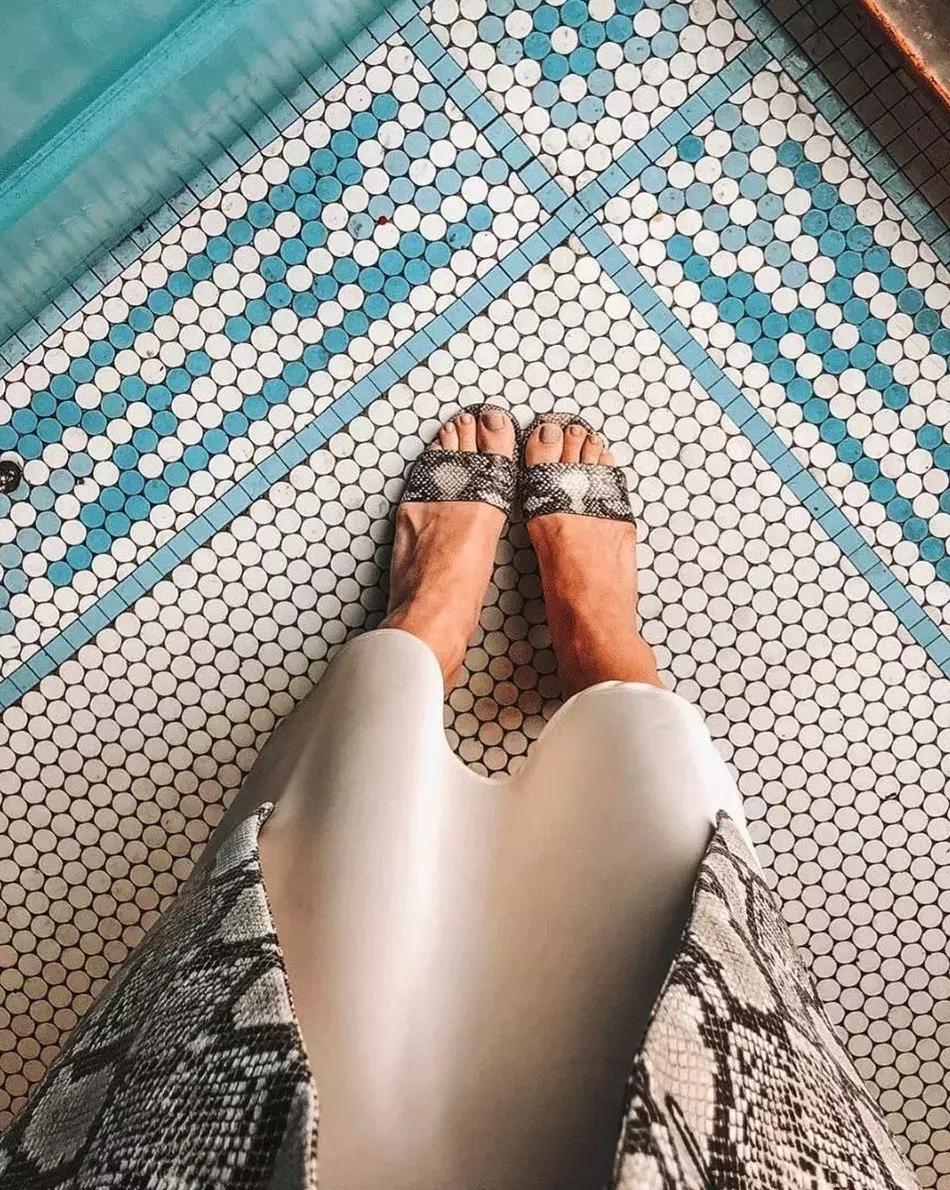 为什么穿鞋老磨脚,为什么鞋穿了一段时间又开始磨脚