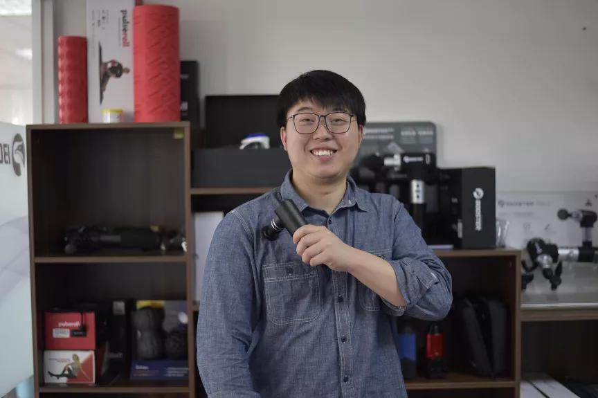 休学创业北大,留美博士放弃百万年薪回国创业