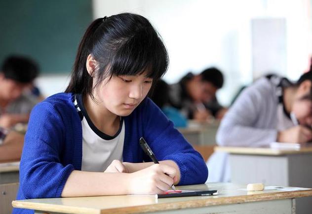 距离中考一个月给中考生7点忠告,中考倒计时两个月还能逆袭吗