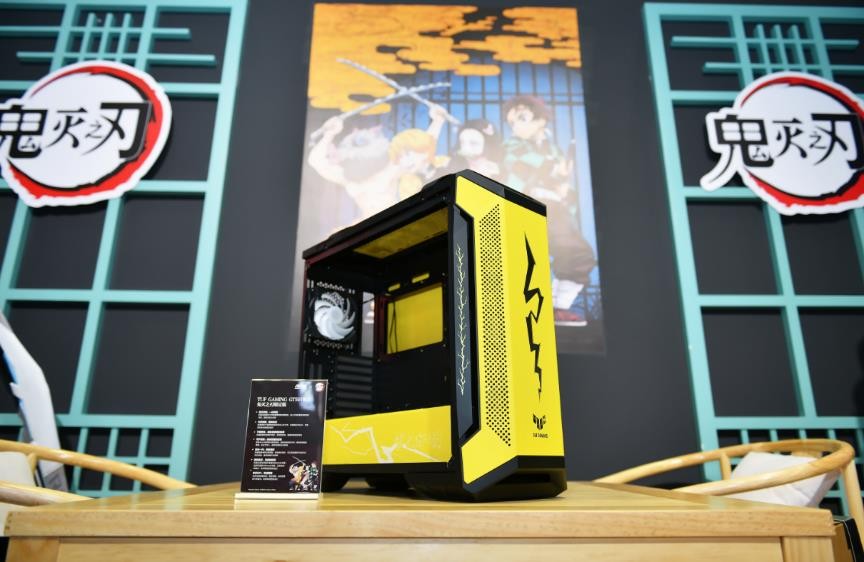 梦幻联动二次元狂欢ROG信仰星球空降BW2021