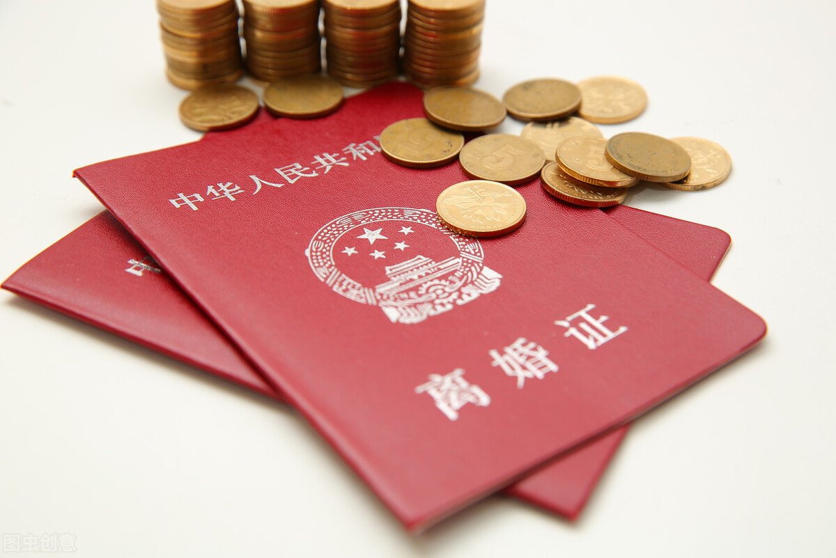 恋人交往期间买的房子可以追回吗,分手后同居期间房子归谁