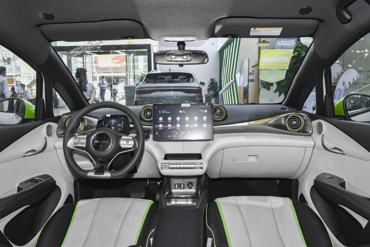 城市小精灵代步首选车,比亚迪宝骏售价