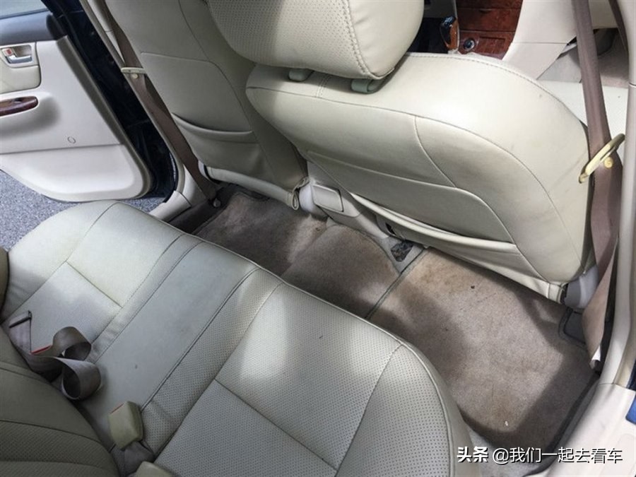 一台二手小车比亚迪f3一年费用,一台手机的钱买一辆车