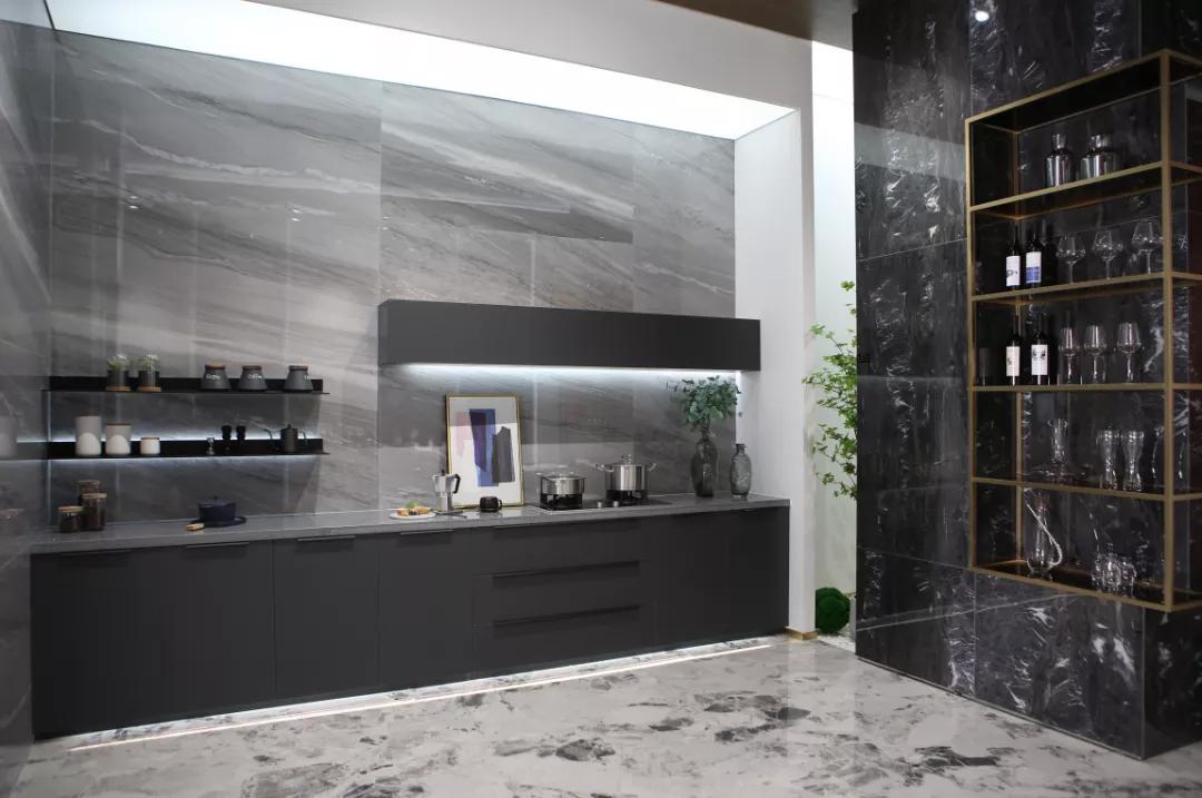 冠星王澜系列展厅效果,冠星王陶瓷佛山总部展厅