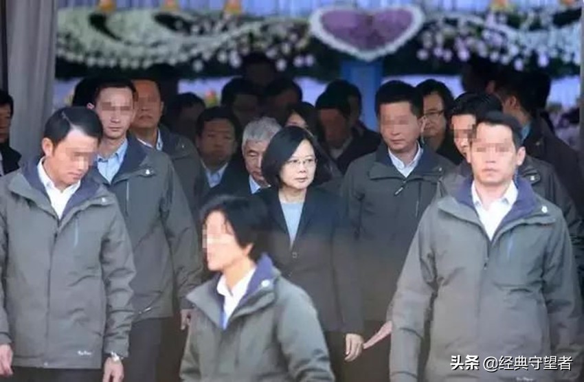 揭开台湾蔡英文侍卫队的黑历史，蔡英文想逃跑时这些人靠得住吗？
