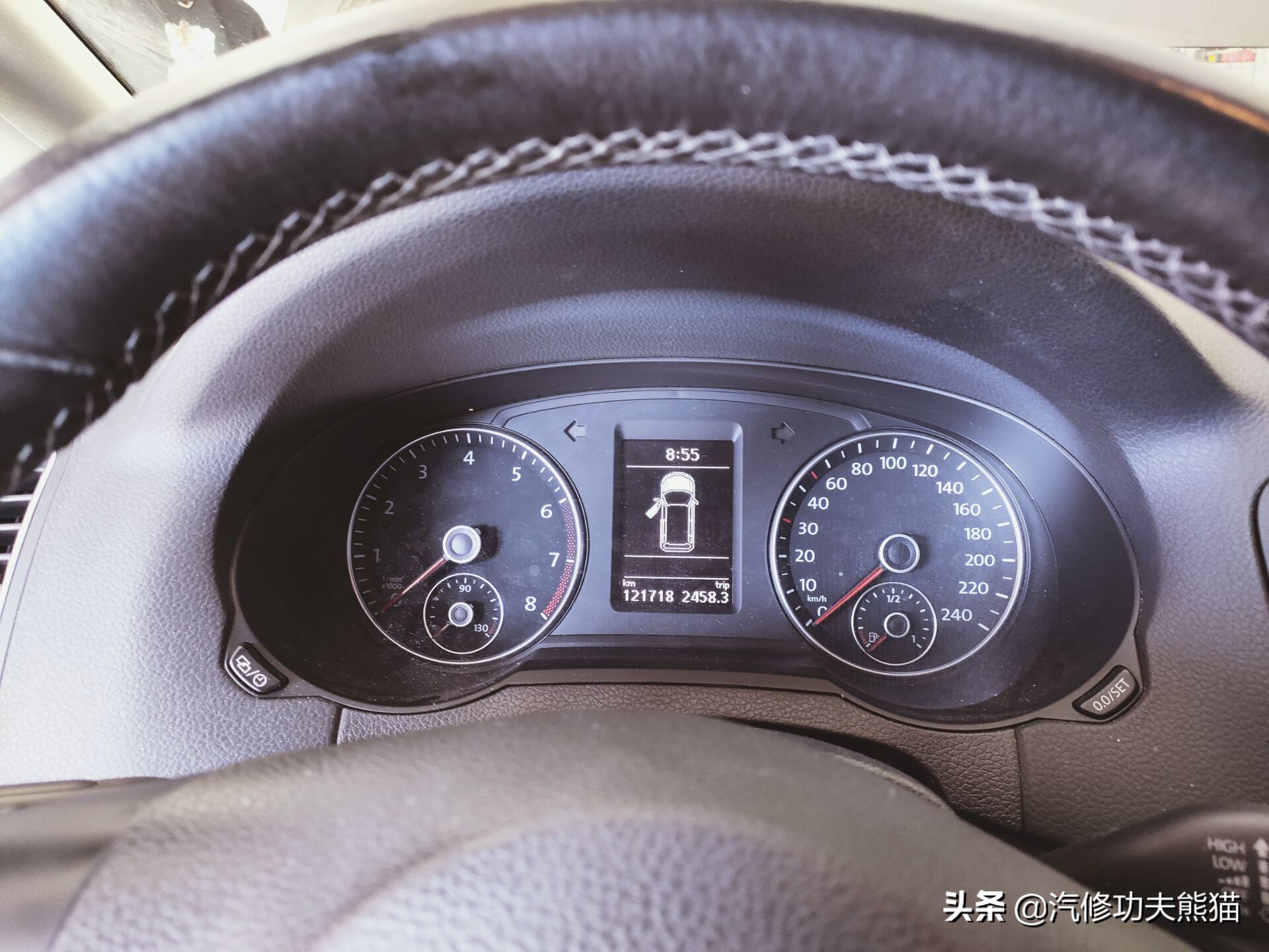 大众夏朗2014款2.0t标配烧机油吗,2016款大众夏朗1.4t发动机烧机油