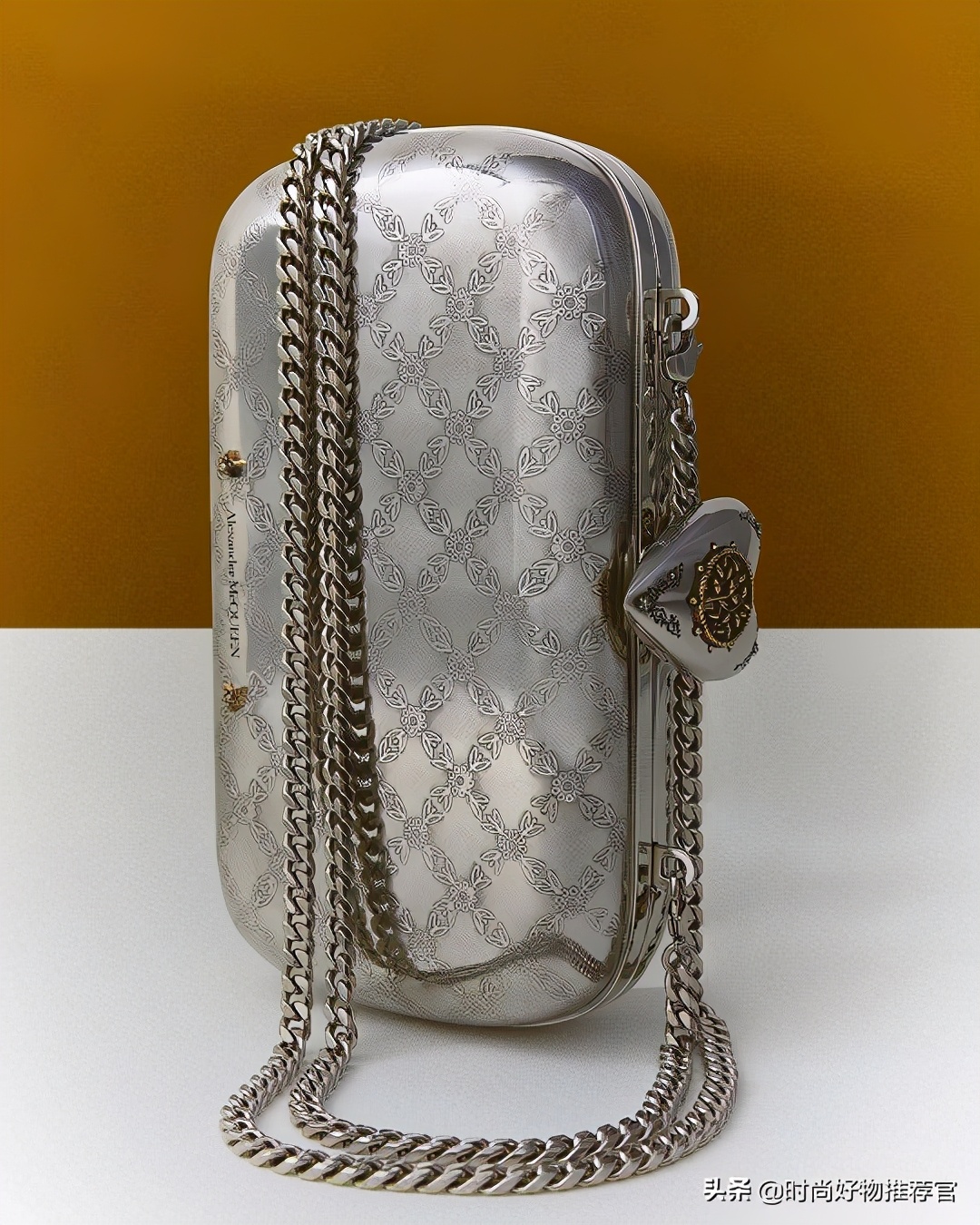 麦昆粉色包包,麦昆女包骷髅