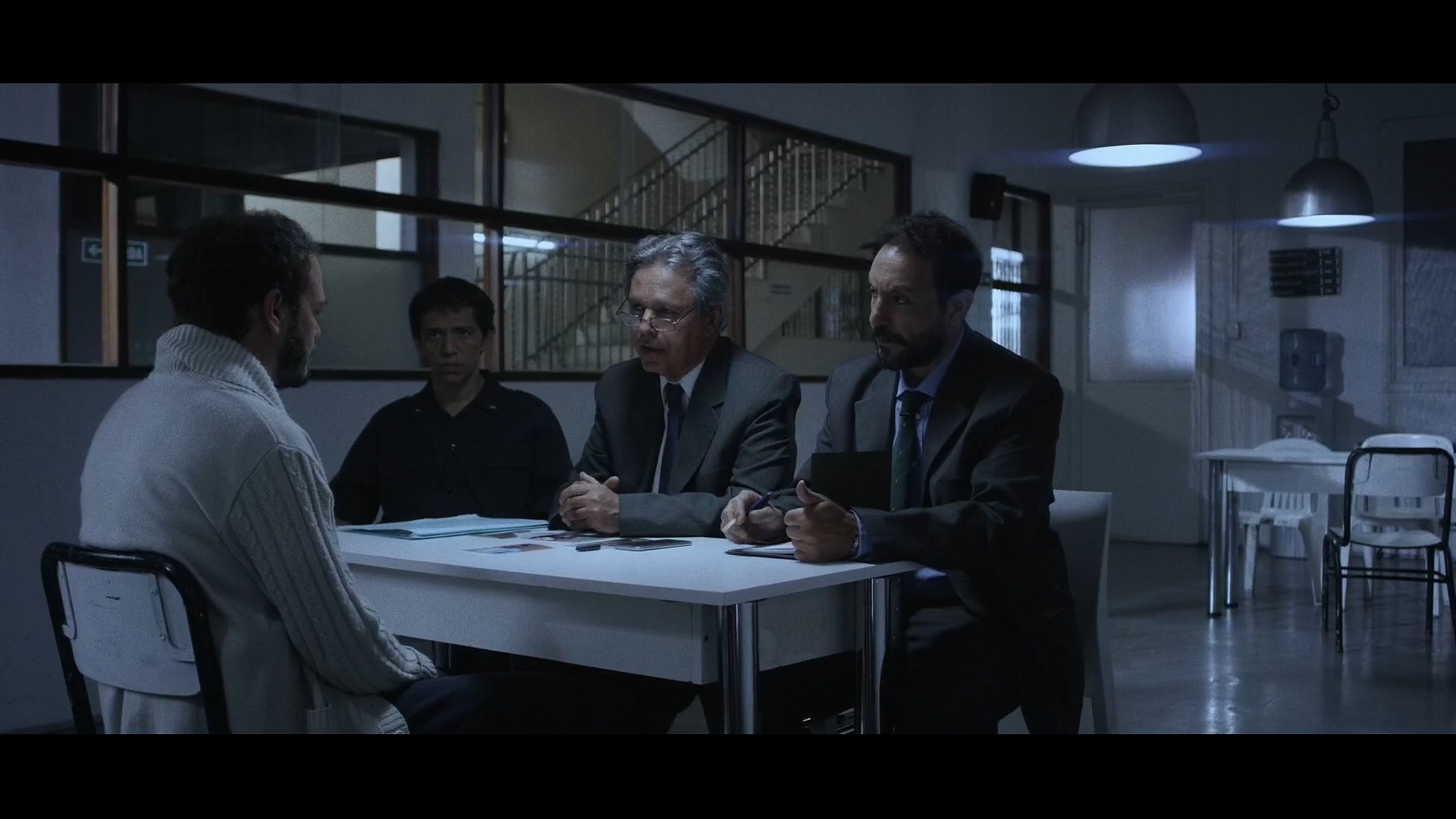 邻居天天半夜装修,邻居大半夜装修吓到了孩子