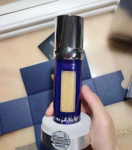 让女性拥有健康肌肤,精华推荐初抗老淡斑控油