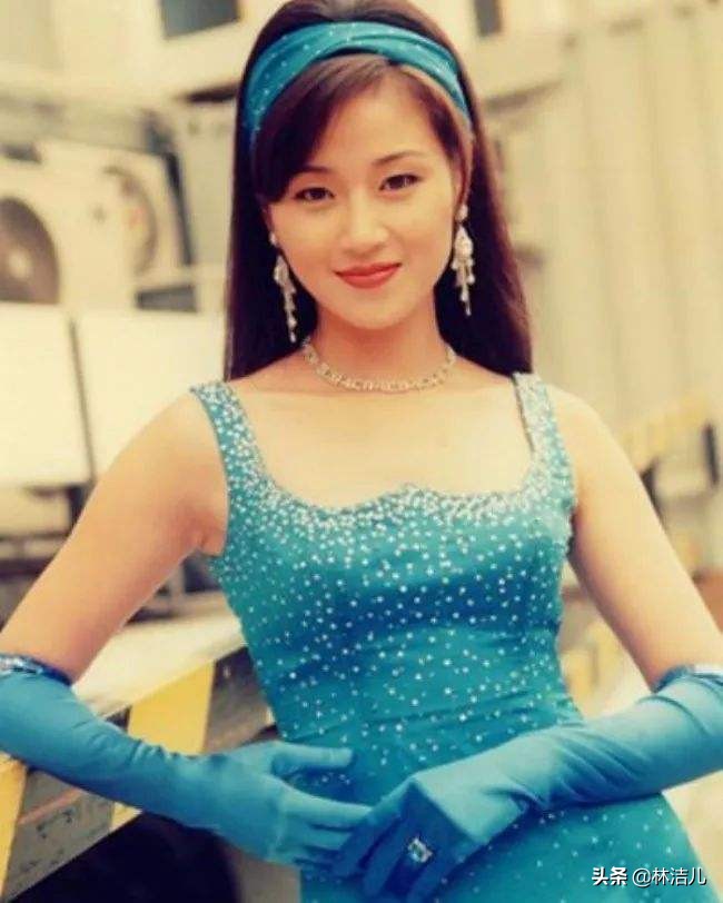 50岁的万绮雯,万绮雯最近照片