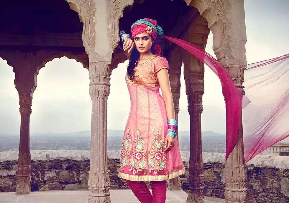 时装摄影欣赏及点评,服饰的力量