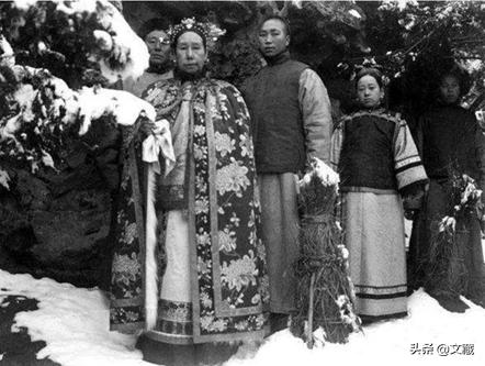 冬天不想穿羽绒服穿什么可以保暖,古代的女子穿冬天的衣服