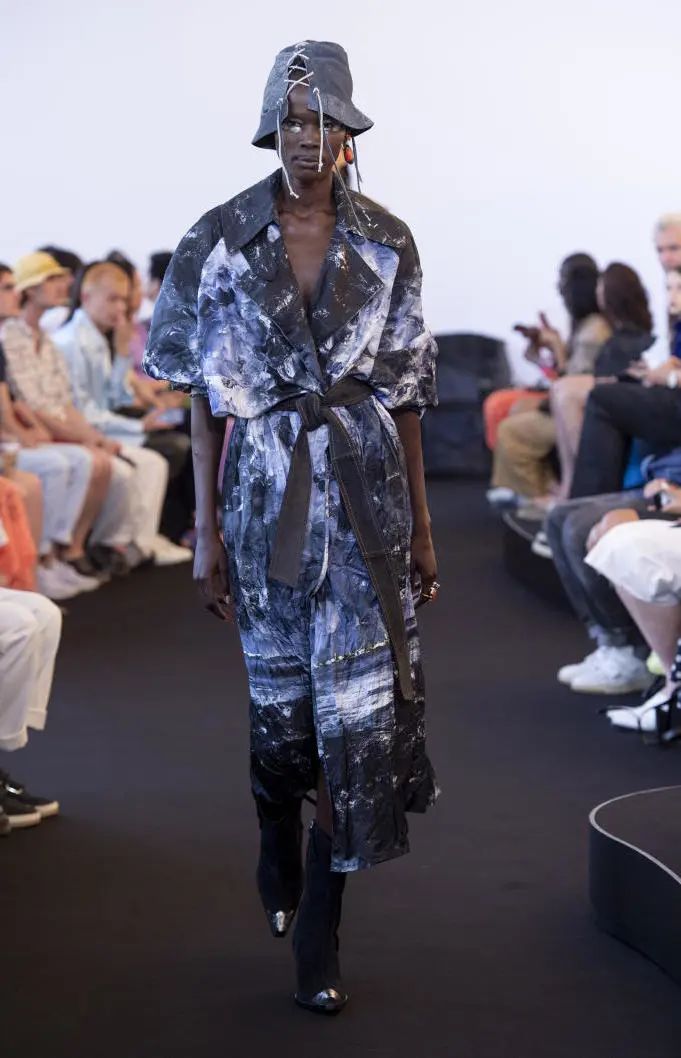 周董新专辑的歌曲,循环听着周杰伦的歌的文案