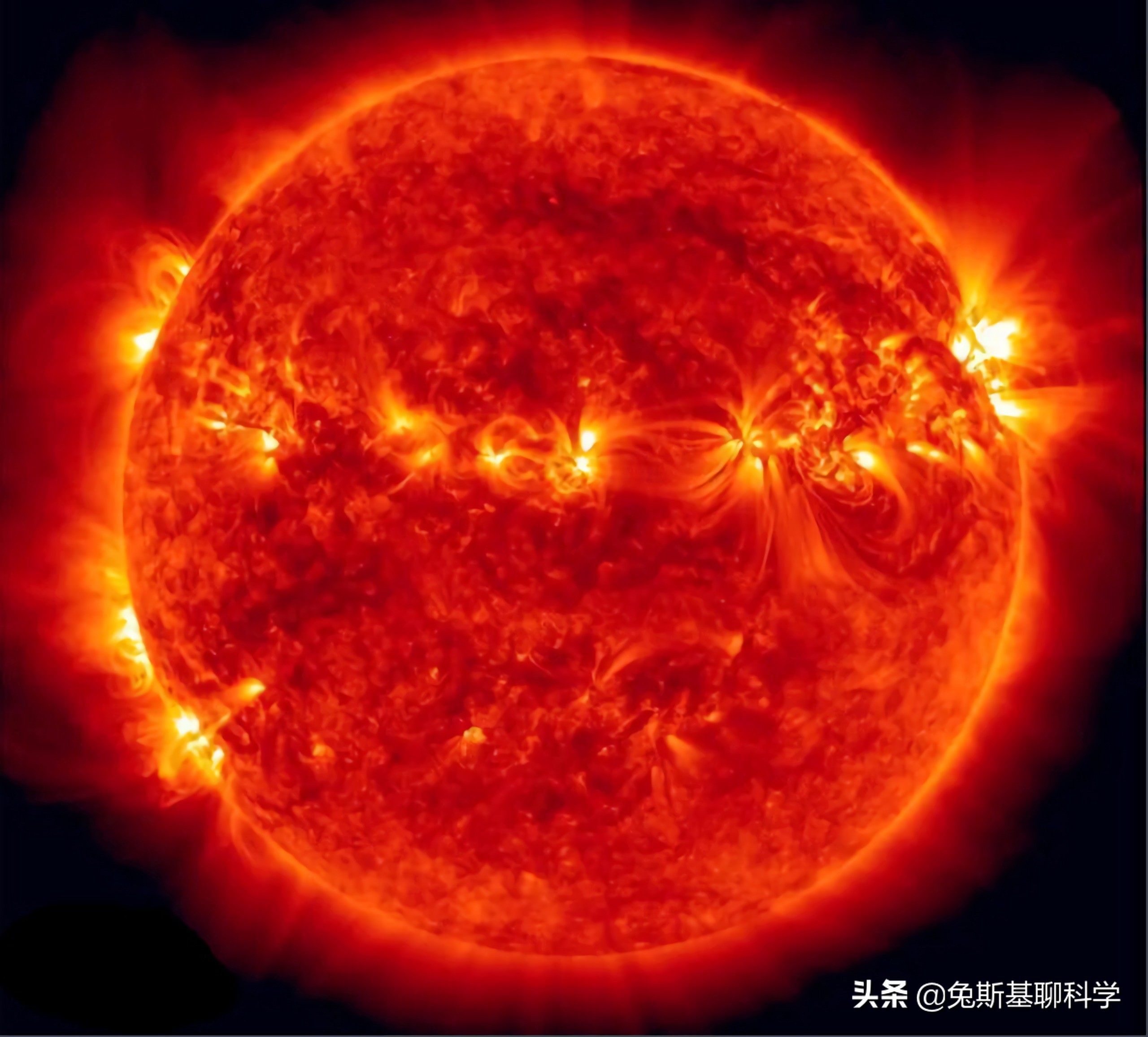 最大的恒星直径是多少光年,宇宙最大恒星1000亿光年