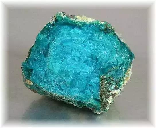 史上最全珠宝玉石图鉴,玉石的种类和鉴定方法