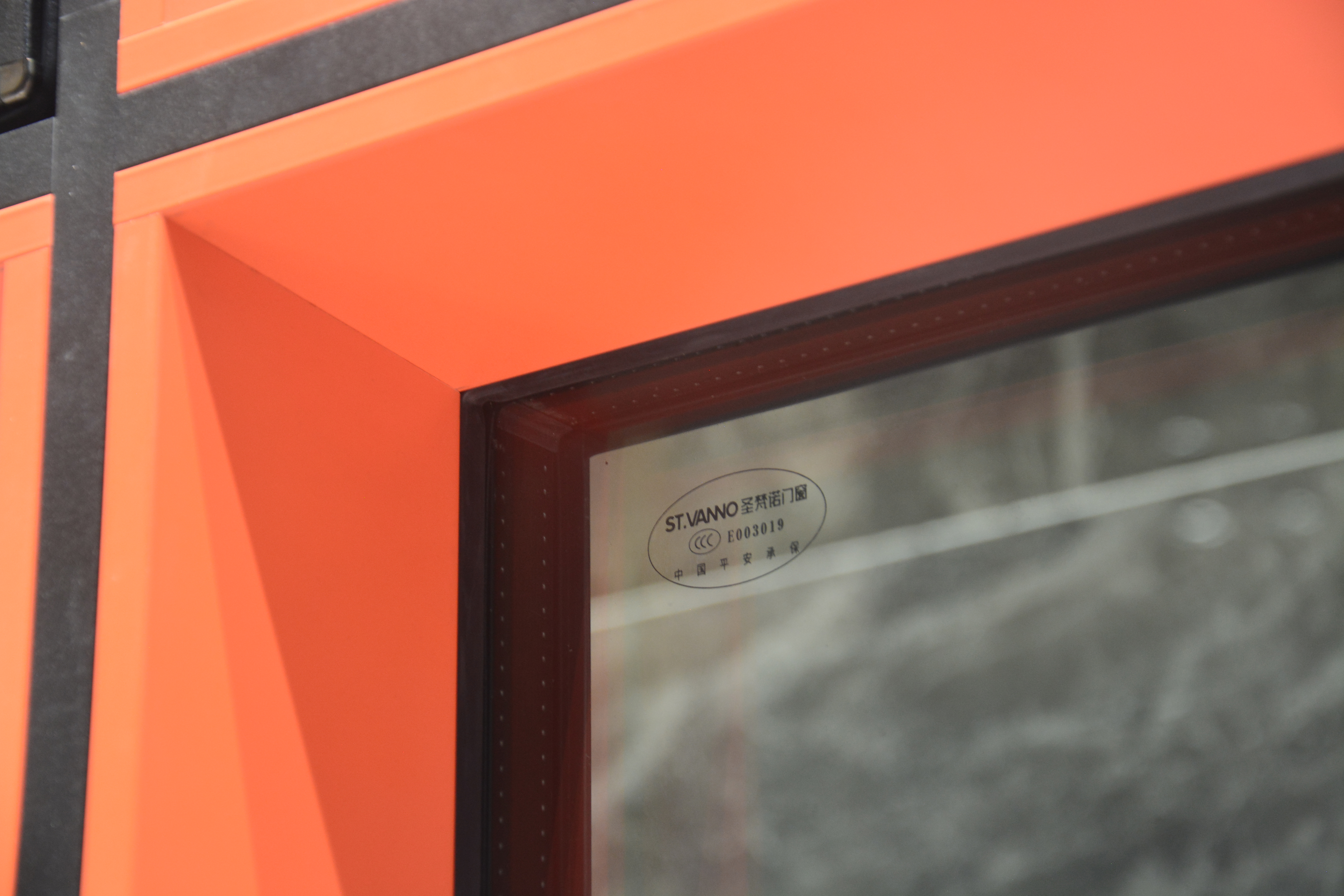 圣梵诺星睿106断桥窗仅需898元一平方?火了