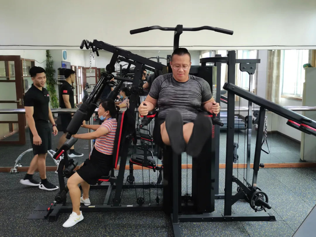 公司健身房器材推荐,深圳恩斯迈健身房