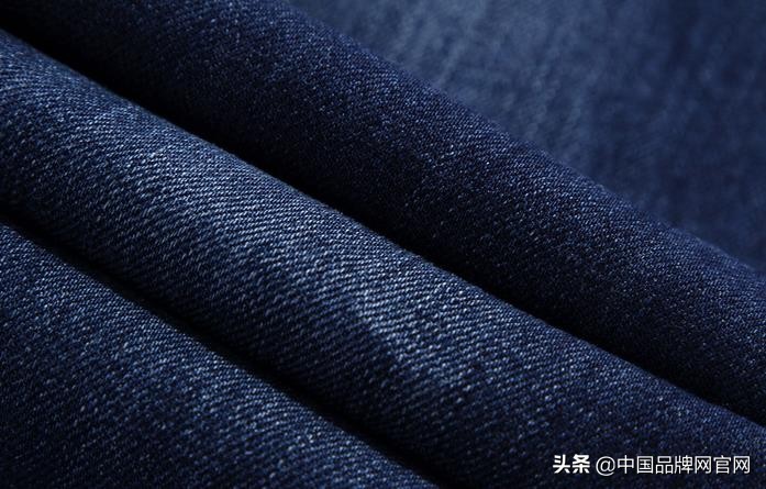 什么牌子的牛仔裤不容易掉色,牛仔裤掉色怎么处理