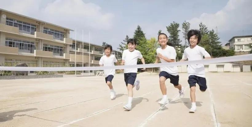 生涯发展至关重要的三个阶段是什么,把握好,一生就稳了