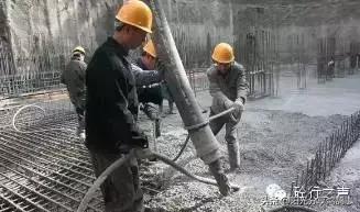 振动混凝土棒使用技巧,混凝土浇筑振动棒怎么使用